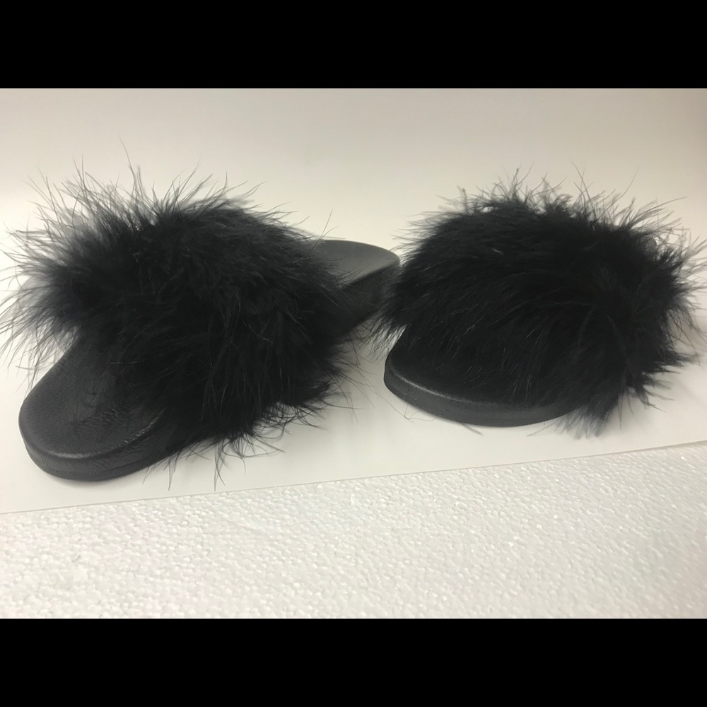 Black fluffy feather fur Australia Luxe slippers slides new in box size 9 NIB
